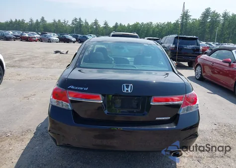 2011 Honda Accord 2.4 Se z USA, uszkodzony, nr VIN 1HGCP2F65BA108127